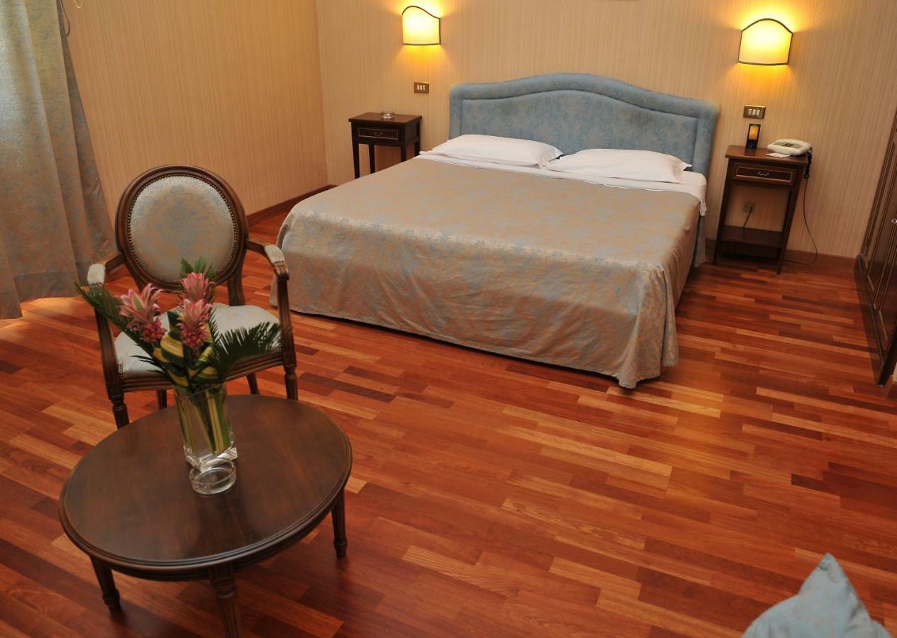 Grande Albergo Quattro Stagioni Rieti Exterior photo